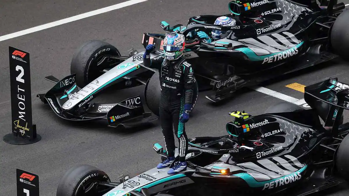 سائق مرسيدس كيمي أنتونيلي يفوز بسباق جائزة الصين الكبرى لـ"فورمولا 1"