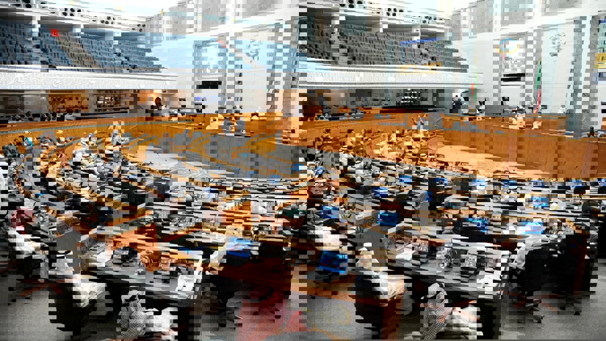 ردود فعل واسعة تجاه عزم الكويت تعديل الدستور وقانون الانتخاب