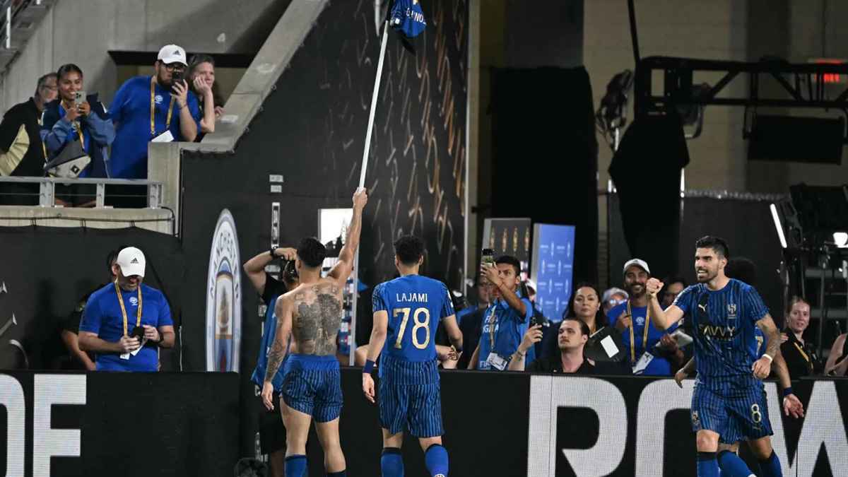 لماذا تجاهل الهلال المشاركة بالرديف في السوبر السعودي؟