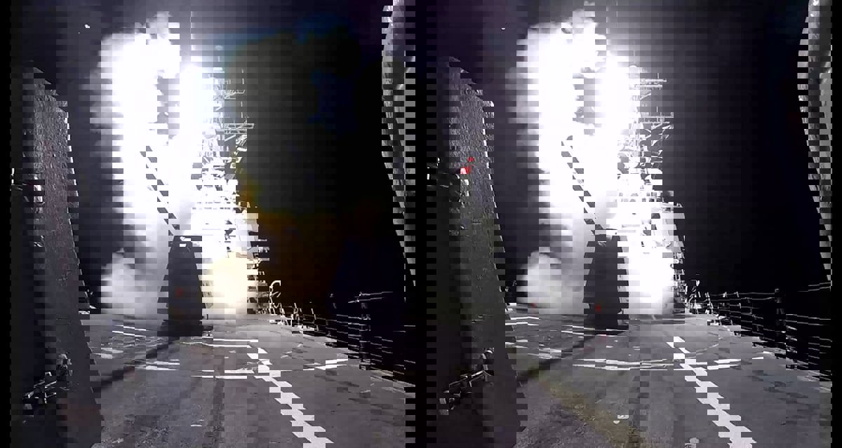 الجيش الأمريكي يعلن تدمير 3 زوارق مسيّرة للحوثيين في البحر الأحمر