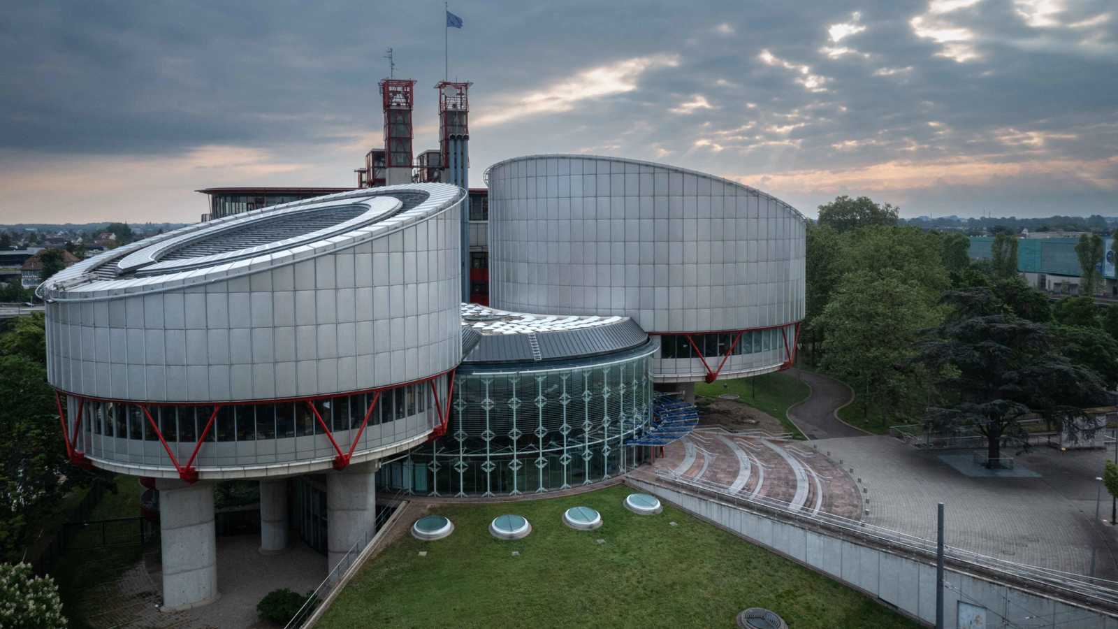 المحكمة الأوروبية توقف ترحيل النمسا مهاجرين إلى سوريا