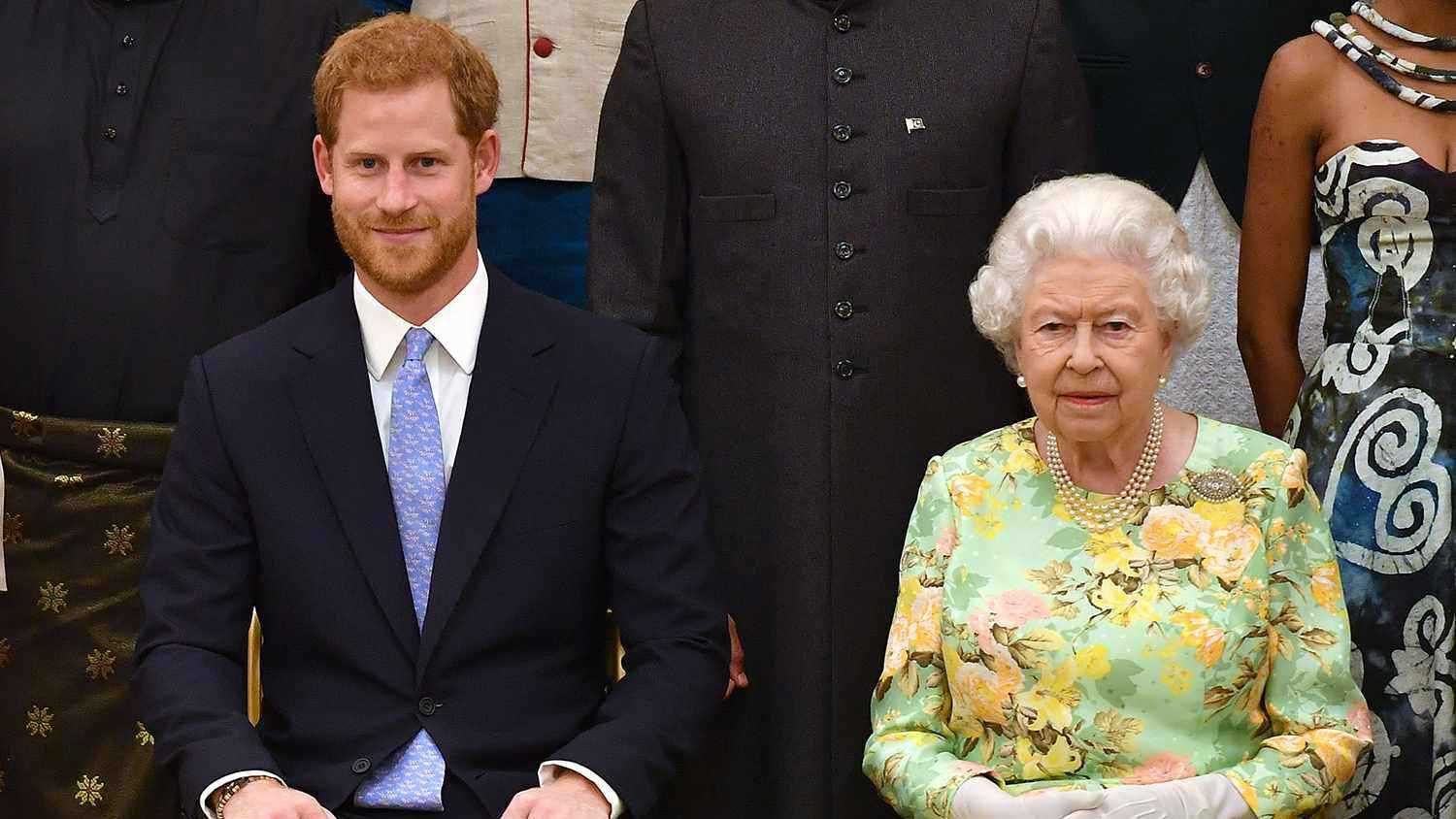 بعد 3 سنوات على رحيلها.. الأمير هاري يزور قبر الملكة إليزابيث