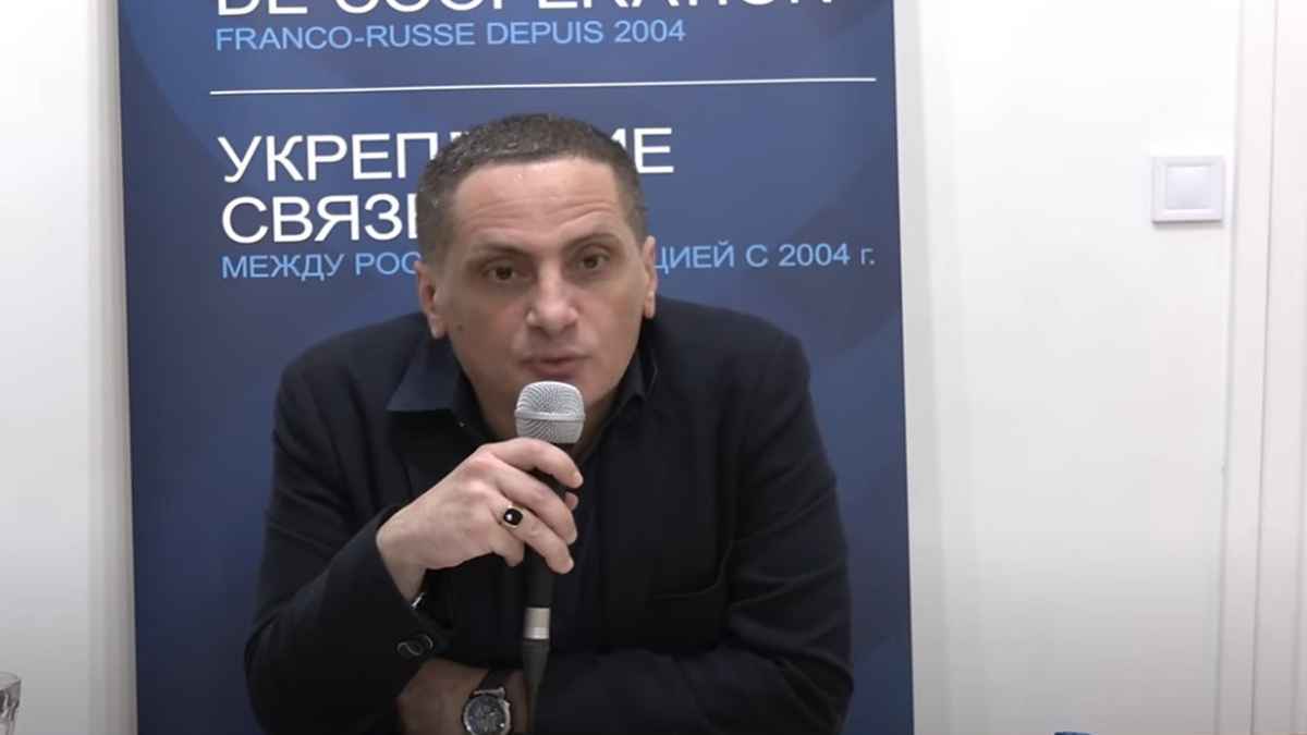 خبير فرنسي: باريس تعد حزمة إجراءات لمواجهة "جماعة الإخوان"