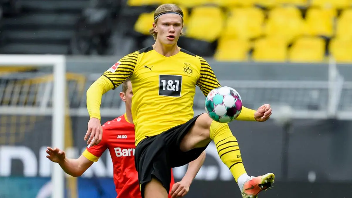 بروسيا دورتموند يقدم وعدًا لريال مدريد بشأن هالاند وأنشيلوتي يريد كيليني