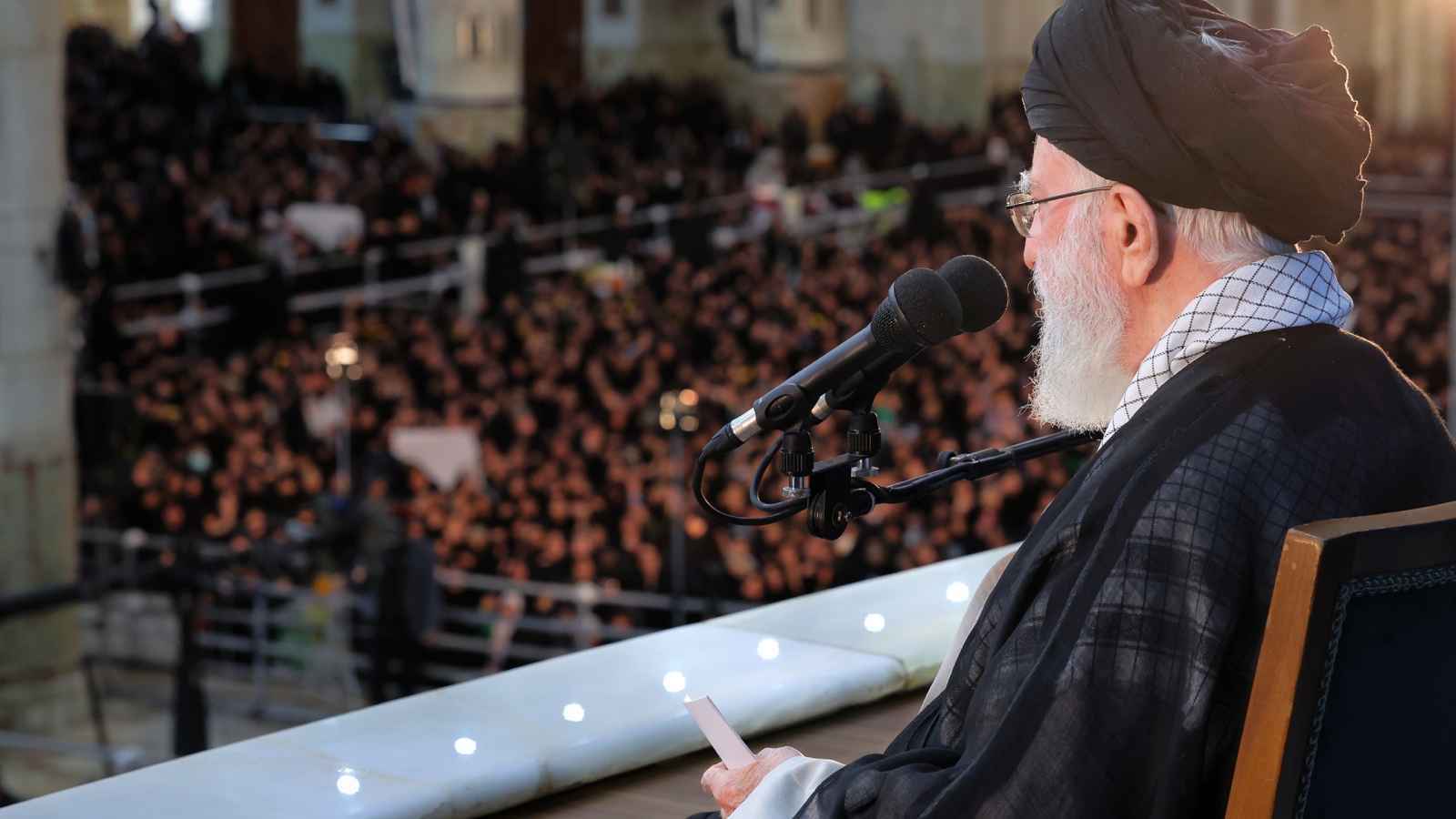 إيران: خلية "داعش" كانت تسعى لتنفيذ تفجيرات داخل مرقد الخميني