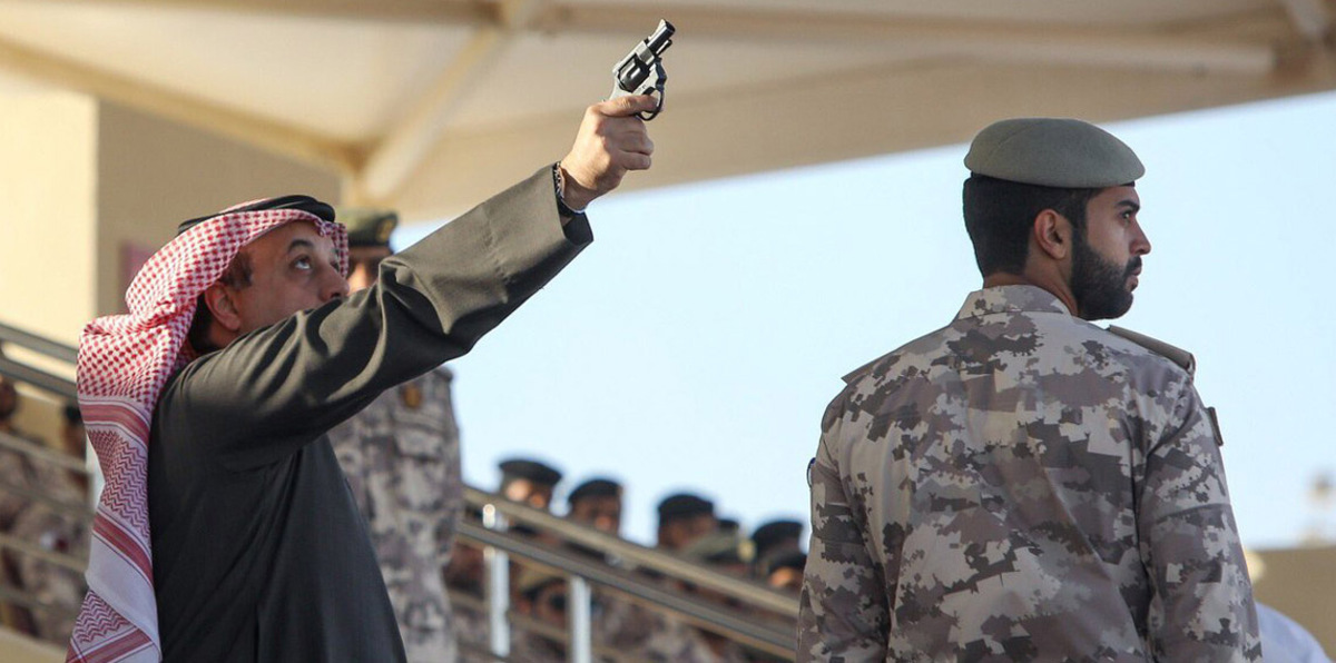 وزارة الدفاع القطرية تثير السخرية بمقطع فيديو "مسروق" من الجيش الإماراتي