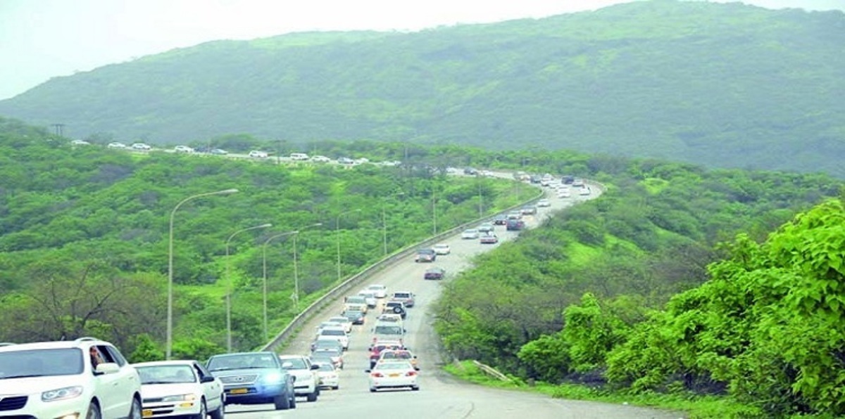 التدفق السياحي لمدينة صلالة العُمانية  يرتفع 44% خلال الخريف