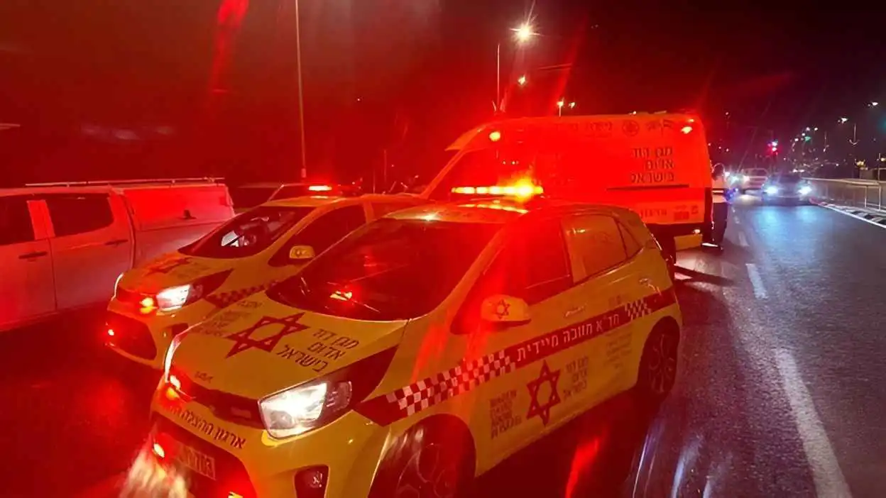 إصابات وأضرار إثر هجوم شنته إيران و"حزب الله" على إسرائيل (فيديو)