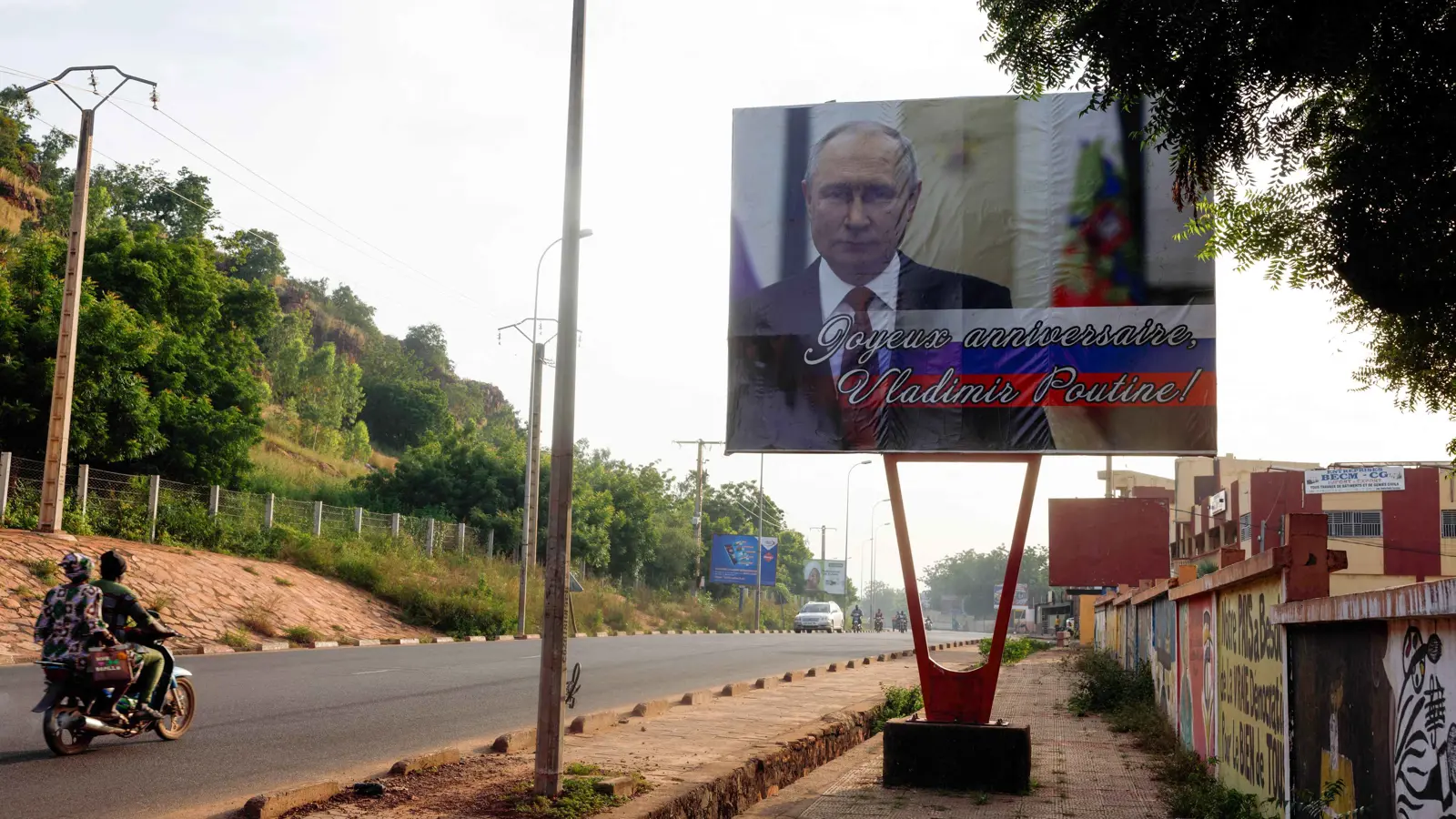 هل أصبح النفوذ الروسي في الساحل الأفريقي مهدداً؟