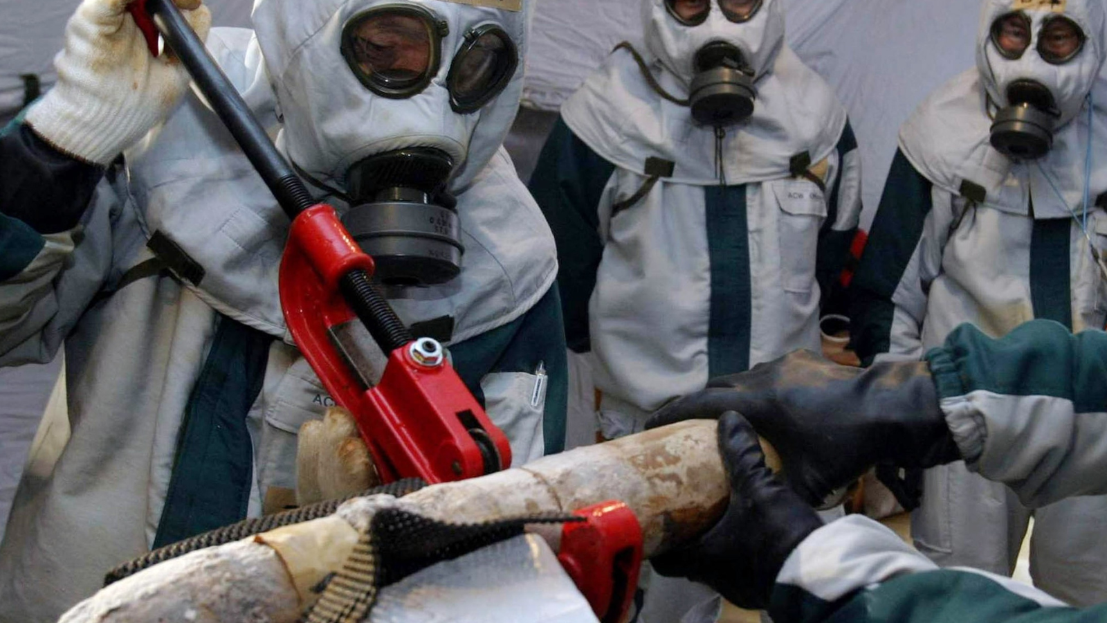 الملف الكيماوي يعود للواجهة.. ماذا تبقى من أسلحة الأسد "المحظورة"؟