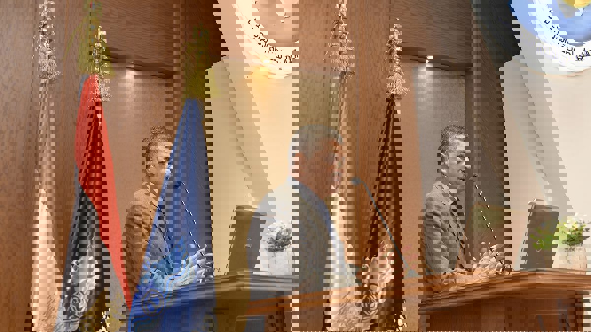 السيسي يعيّن رئيسًا جديدًا لهيئة قناة السويس