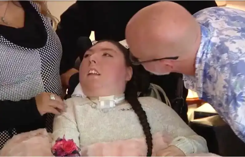 أليكس سيمبسون