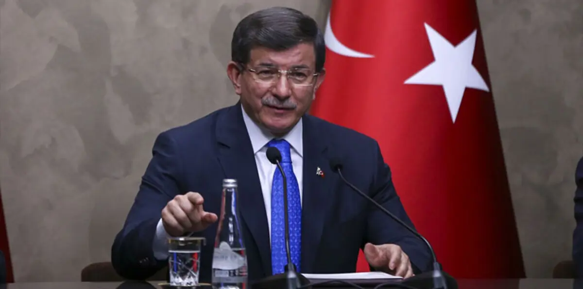 داود أوغلو: نسعى لرفع التبادل التجاري مع طهران إلى 30 مليار دولار