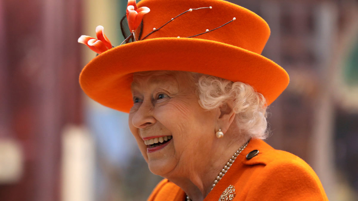 كتاب جديد يكشف حجم ثروة ملكة بريطانيا إليزابيث الثانية