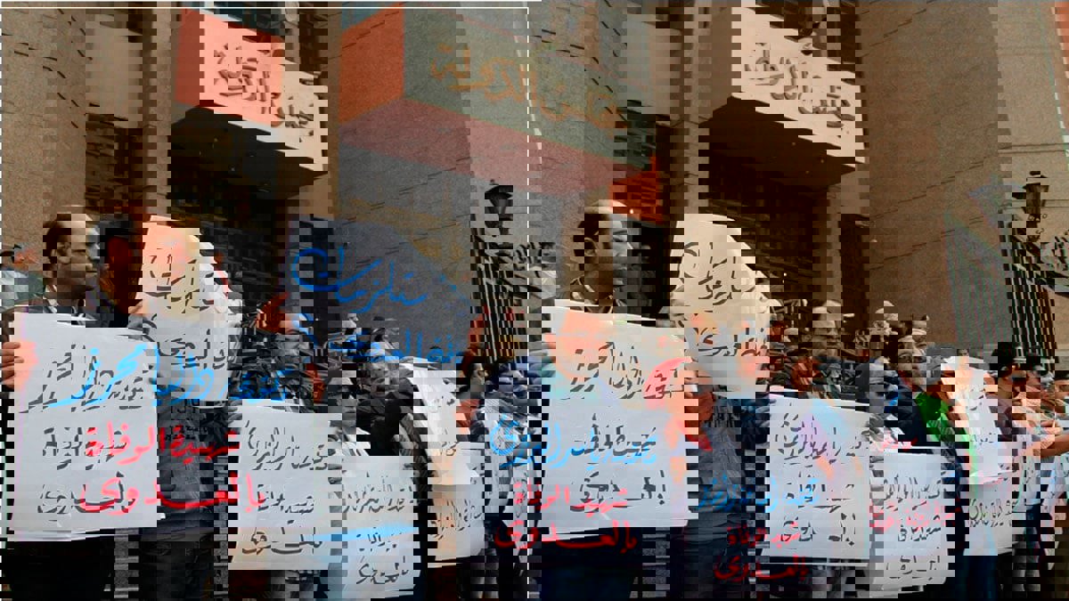 أطباء مصر يتهمون رئيس الحكومة بتحريض المواطنين ضدهم