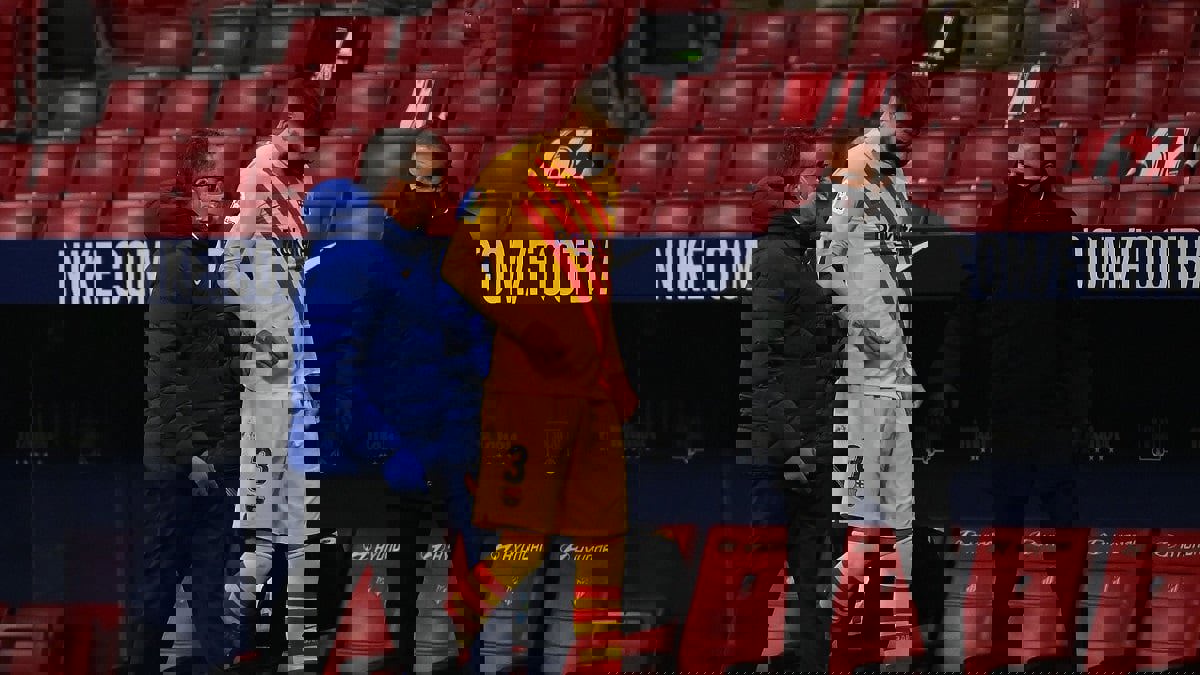 برشلونة يكشف مدة غياب بيكيه وسيرجي روبيرتو