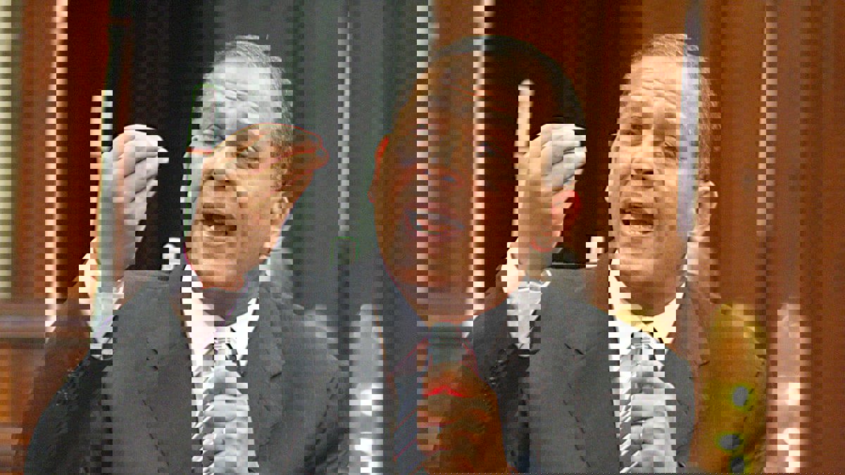 مصر.. السادات يعترض على إسناد إدارة الحوار الوطني للأكاديمية الوطنية للتدريب