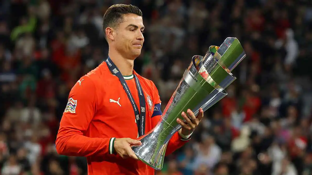كيف غير كريستيانو رونالدو تاريخ البرتغال كليا؟