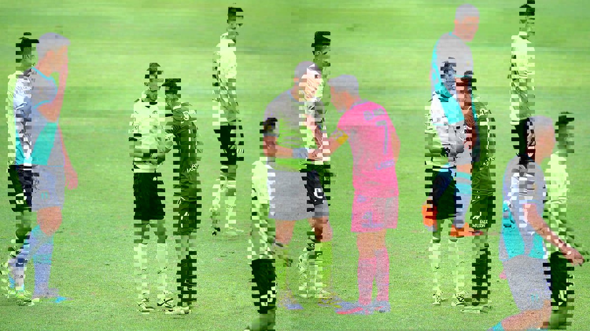 حكم أرجنتيني يتهم لاعبا بالتهديد بقتله