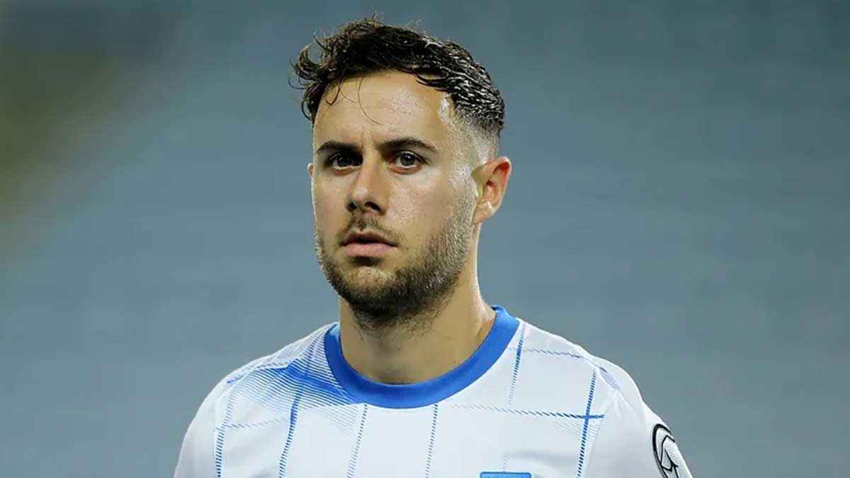 العثور على جثة لاعب باناثينايكوس اليوناني في مسبح منزله