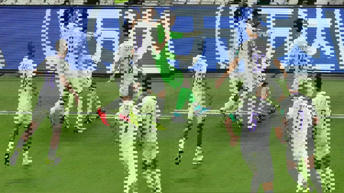 بعد تأهل العين لنهائي كأس العالم للأندية.. هل قصد وليد الفراج التقليل من ناديي النصر والاتحاد السعوديين؟ (صور)