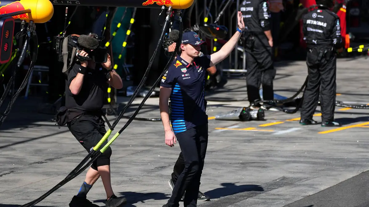 فورمولا 1.. فرستابن يخرج من سباق أستراليا للسيارات