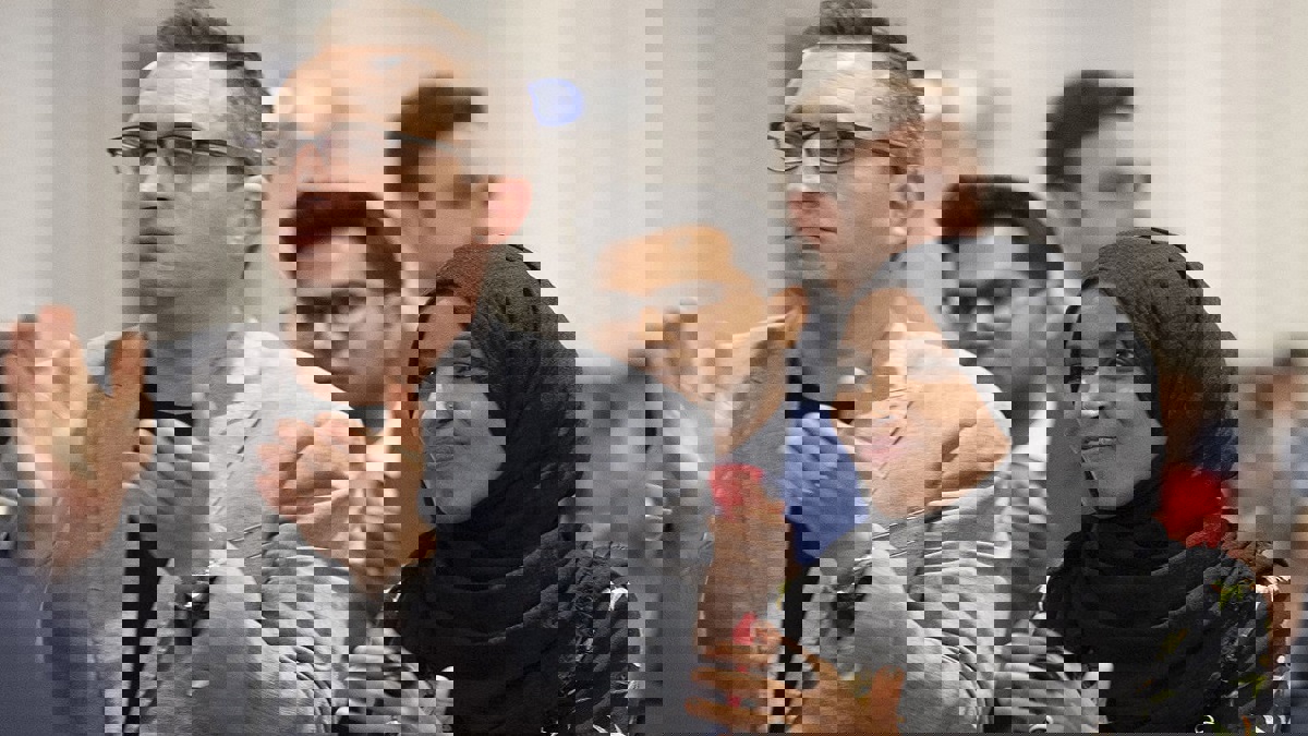 فضيحة "علاقة غرامية" تلاحق النائبة بالكونغرس إلهان عمر