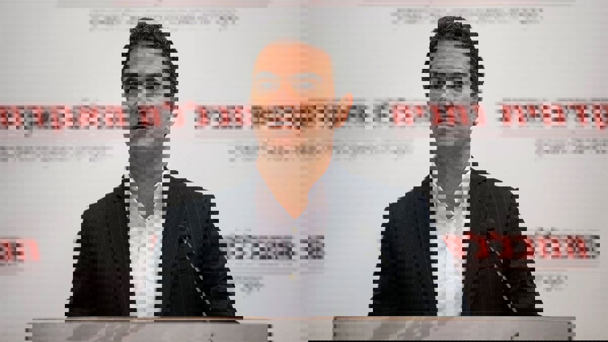 رئيس الموساد السابق يوسي كوهين: "إيران بعيدة عن إنتاج قنبلة نووية"