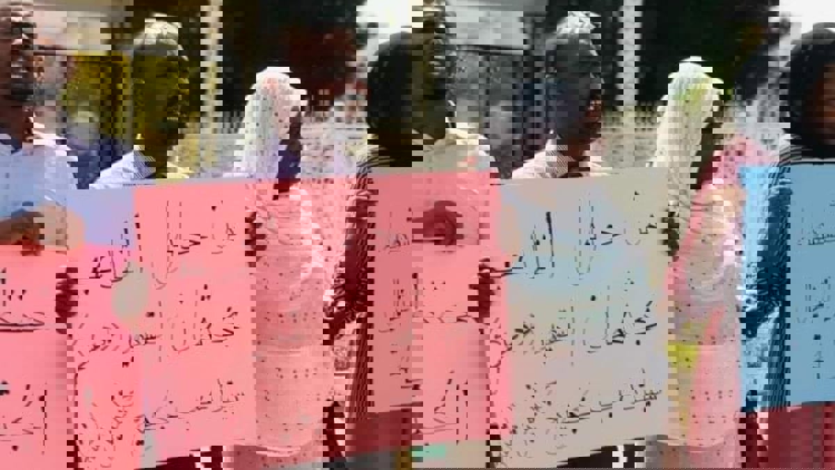 تأجيل دفن آلاف الجثث المجهولة يغضب السودانيين وتحذيرات من "الطاعون"