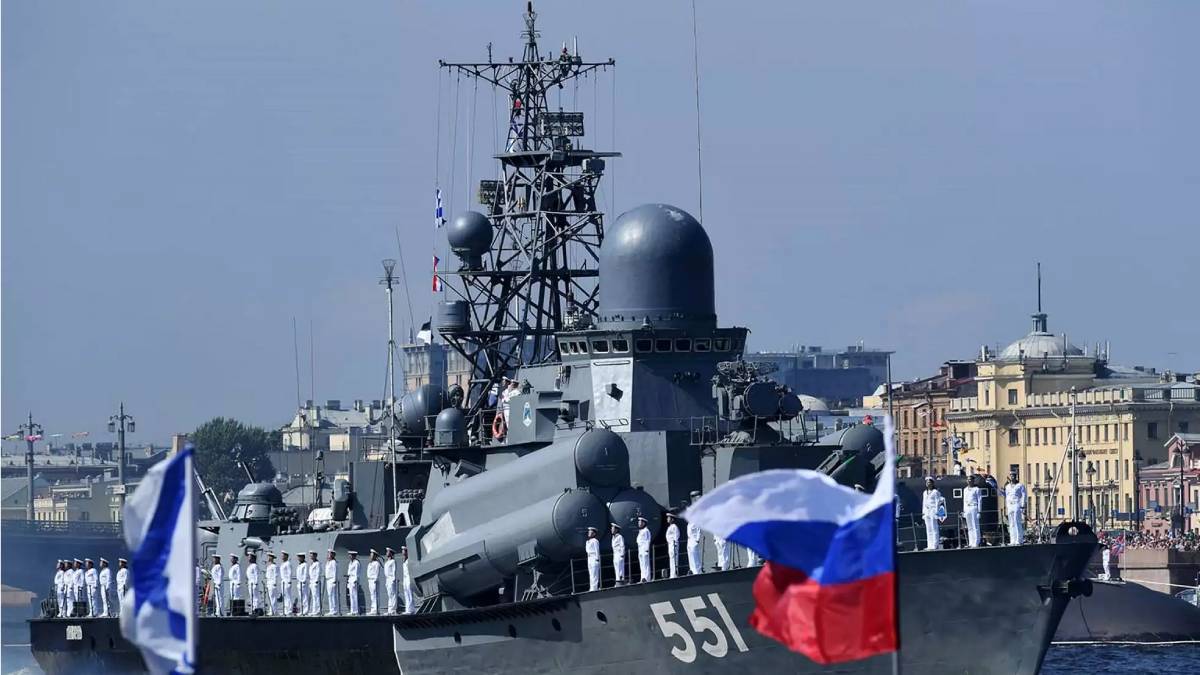 روسيا تعلن إسقاط طائرات مسيرة وصواريخ في القرم