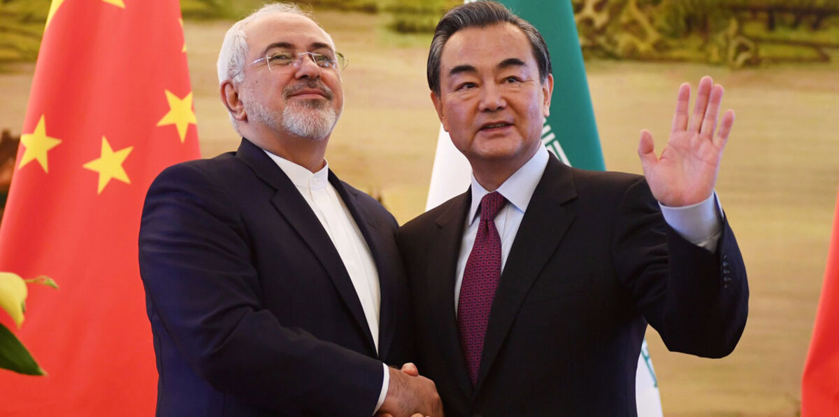 ظريف يبدأ من الصين جولة لإنقاذ الاتفاق النووي