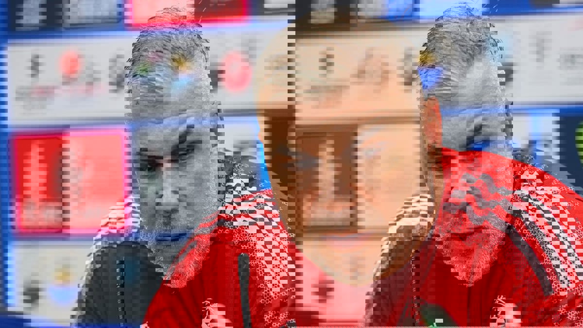 كوزمين عن تقارير تدريبه للأهلي السعودي: سأستمر مع الشارقة حتى يطردوني