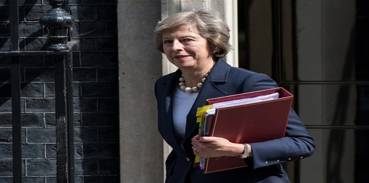 هبوط حاد للاسترليني بعد توقعات بعدم فوز تيريزا ماي بأغلبية برلمانية