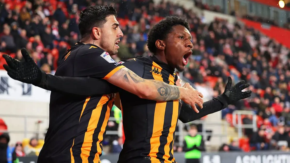 جادن فيلوجين يسجل هدفا رائعا لهال سيتي في شباك روثرهام (فيديو)