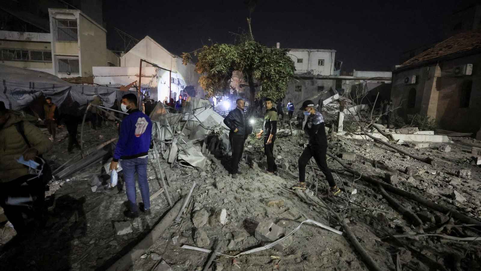 خاص- مدير "مستشفى المعمداني" في غزة يكشف خطورة قصف المنظومة الطبية