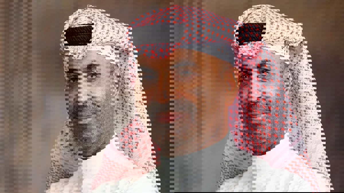 بعد خلاف دام لسنوات.. طارق العلي يعتذر لحياة الفهد وحسن البلام (فيديو)