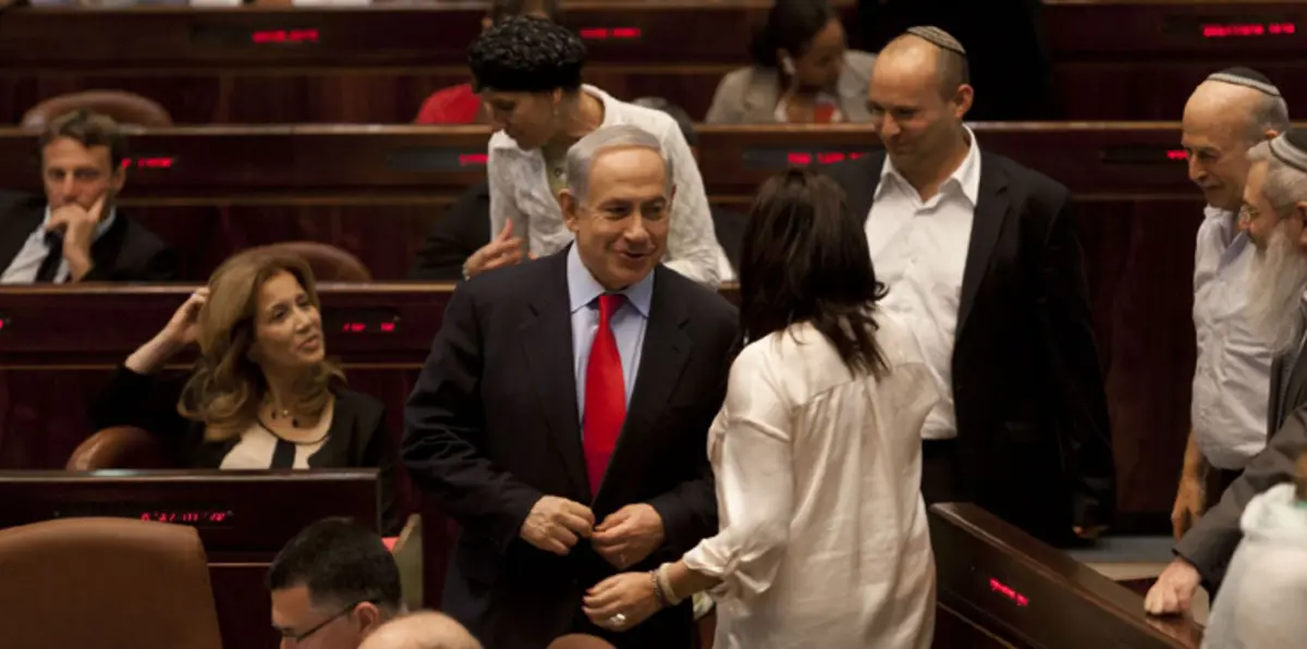 إسرائيل تتجه إلى تخفيض مكانة اللغة العربية