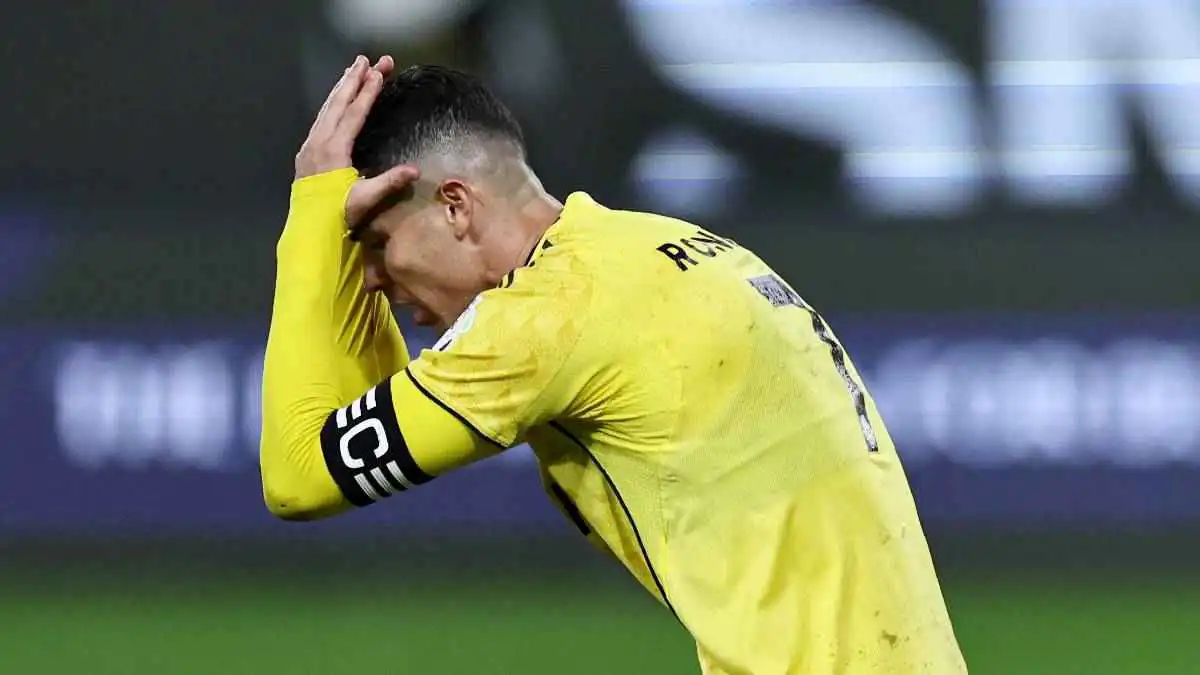 يغيب في مباريات الحسم.. أسطورة الهلال يهاجم كريستيانو رونالدو (فيديو)