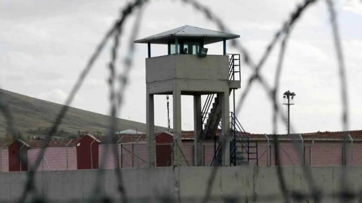 وفاة غامضة لمدان بالمخدرات في سجن عراقي.. والتحقيق يبدأ