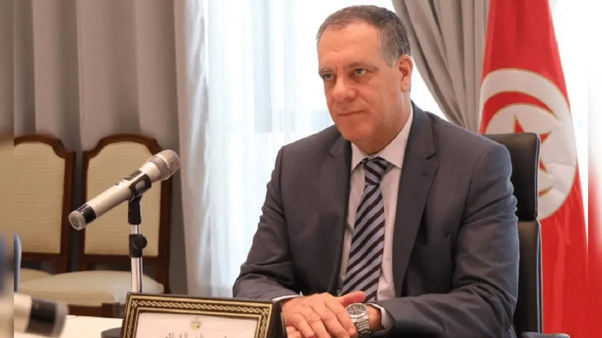 السلطات التونسية تلاحق وزيرا سابقا على خلفية "شائعة استقالة بودن"