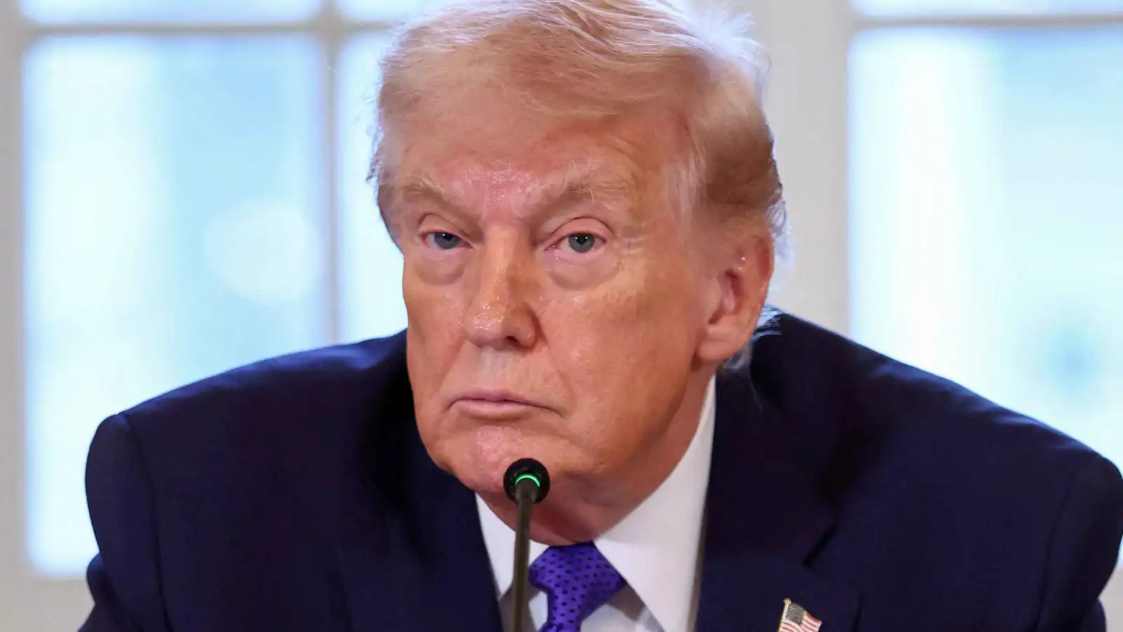 ترامب: مستعدون لمساعدة الإيرانيين المنتفضين