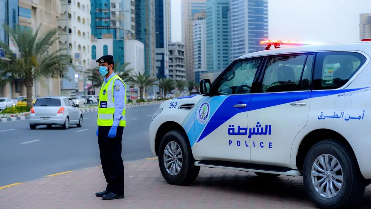 شرطة الشارقة تضبط خليجيا تسبب بتصادم 6 مركبات ولاذ بالفرار