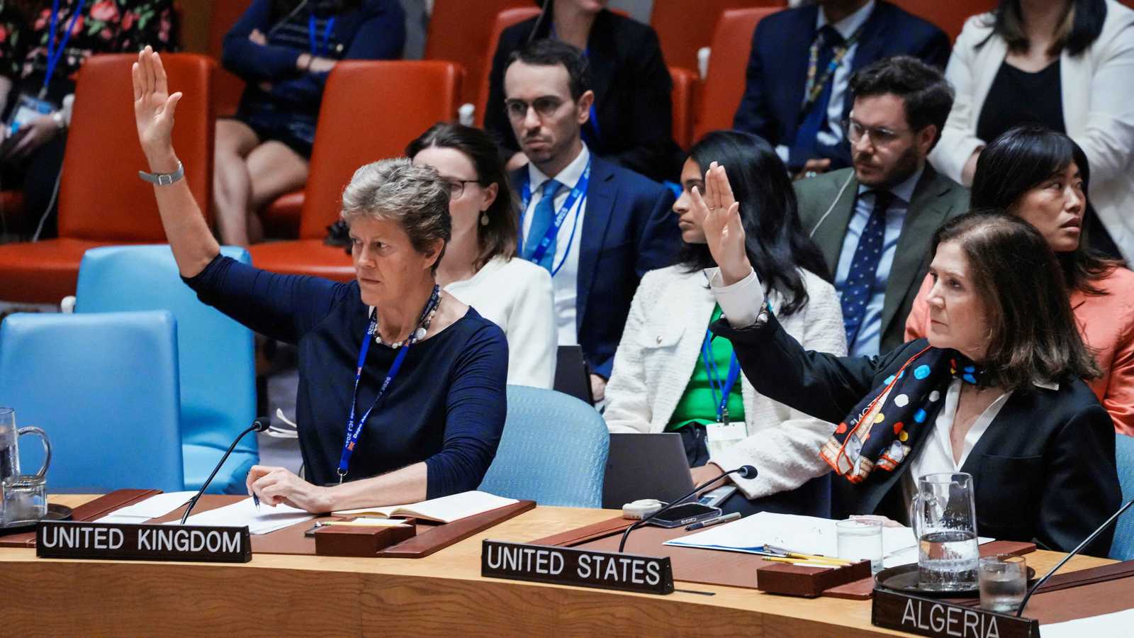 من بيروت إلى بغداد وصنعاء.. العقوبات الأوروبية تضيّق الخناق على التمدد الإيراني