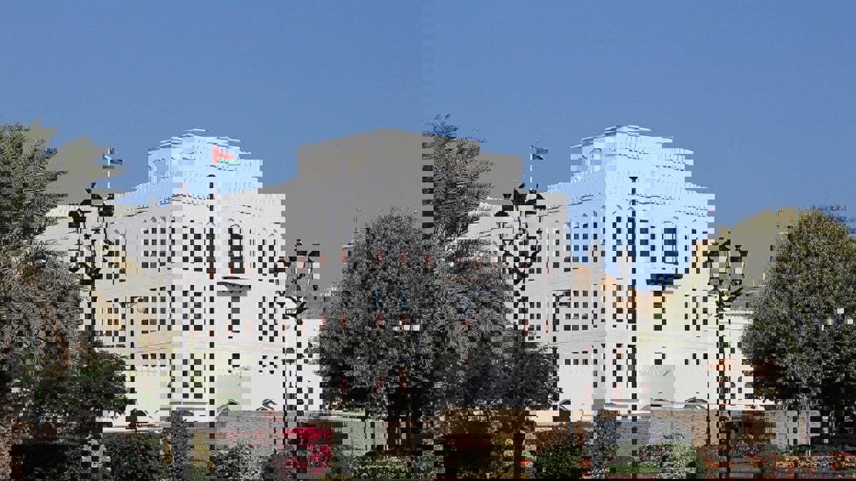 سلطنة عمان تقرر فتح سفارة لها في فلسطين