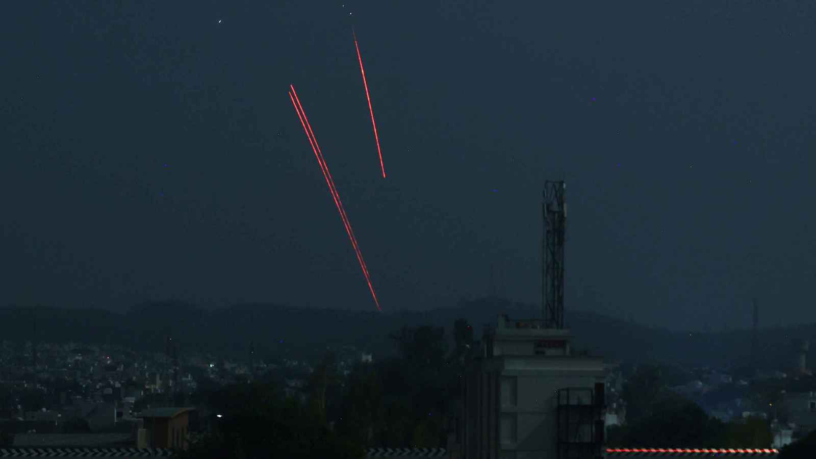 11 قتيلا في كشمير الباكستانية بقصف هندي