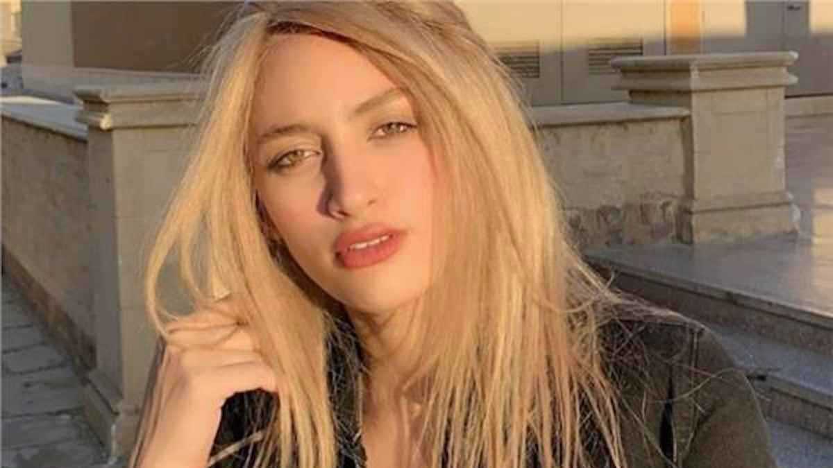 سرقة حساب مودة الأدهم ونشر صور مخلّة لها.. كيف ردت عائلتها؟