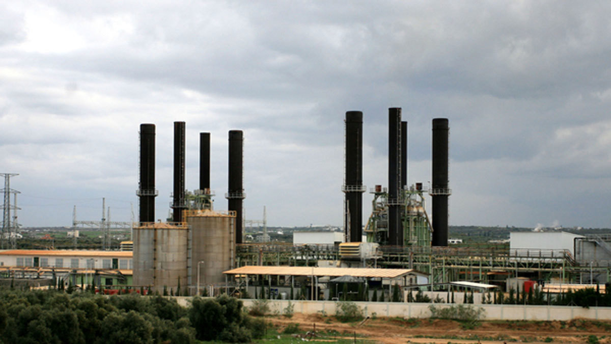 توقف مولد كهربائي بعد تقليص إسرائيل إدخال الوقود لغزة