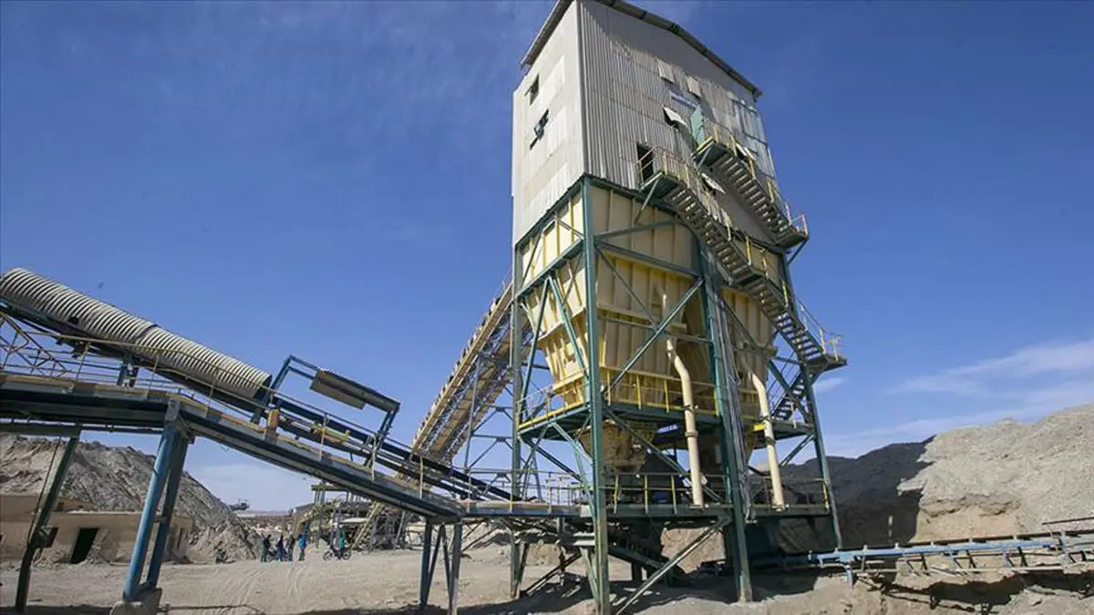 الثروة "المهدورة".. كيف يمكن إنقاذ شركة الفوسفات التونسية من الفساد؟