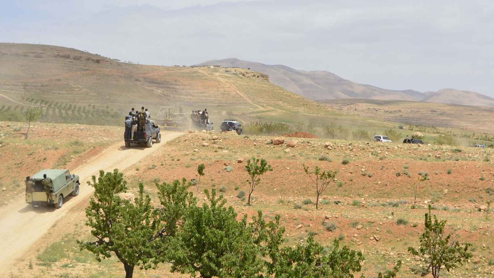 سوريا: حزب الله استهدف صحفيين بصواريخ موجهة