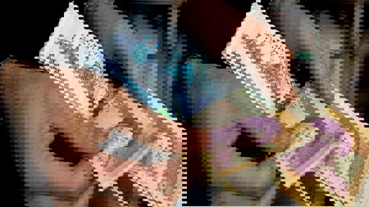 الريال الإيراني يسجل انهيارا "كبيرا" أمام العملات الأجنبية